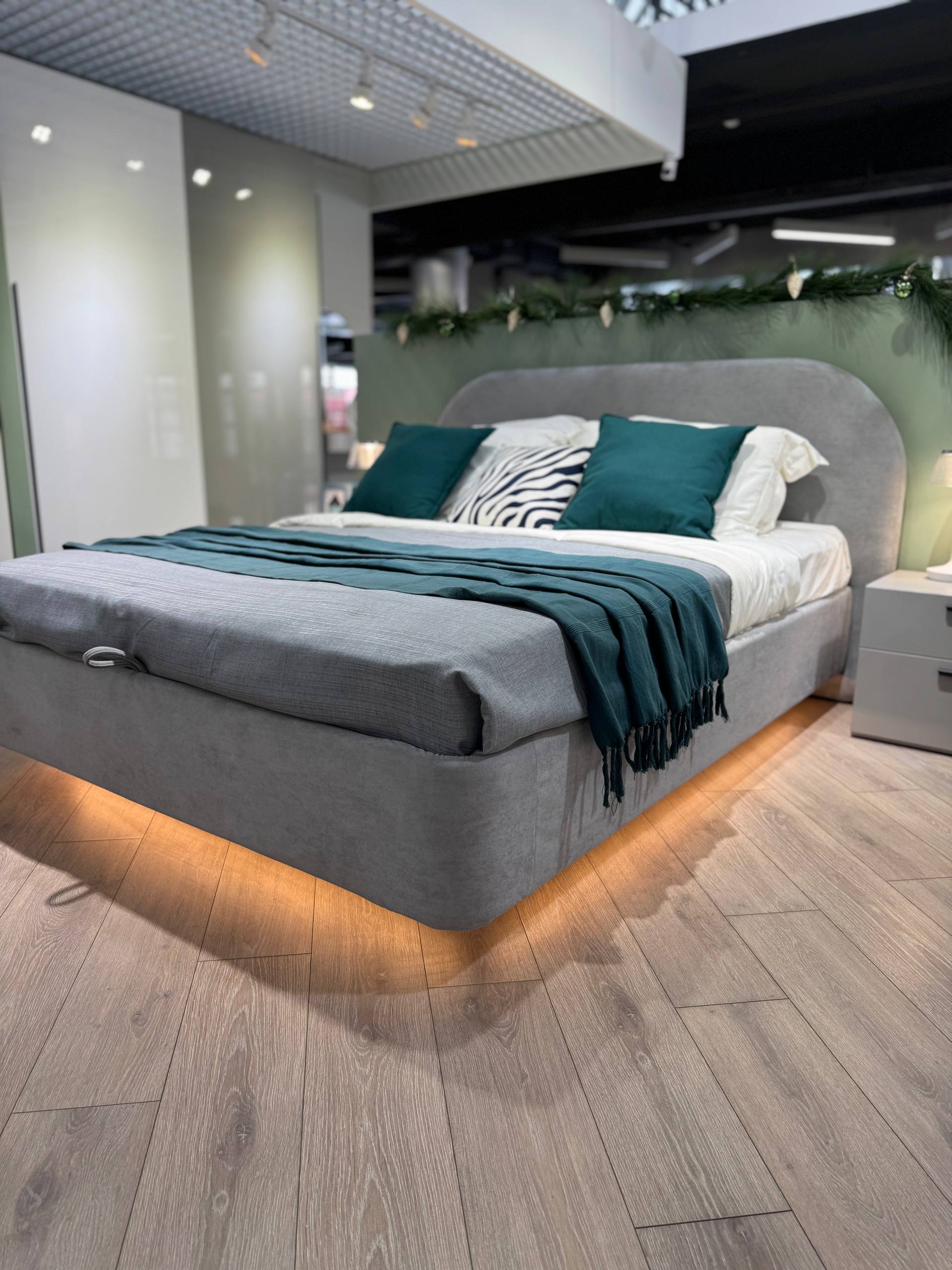 Спальня Римини с туалетным столиком