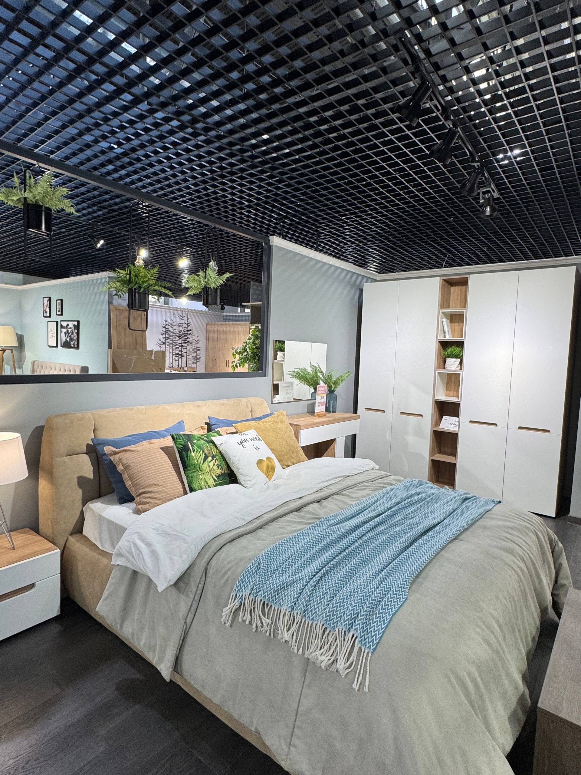 Анри спальня+столик туал.зеркало.пуф 