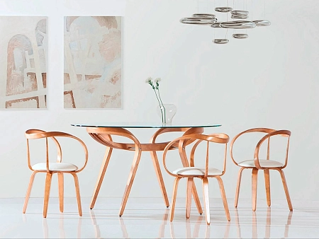 Стул Априори  Стул Априори